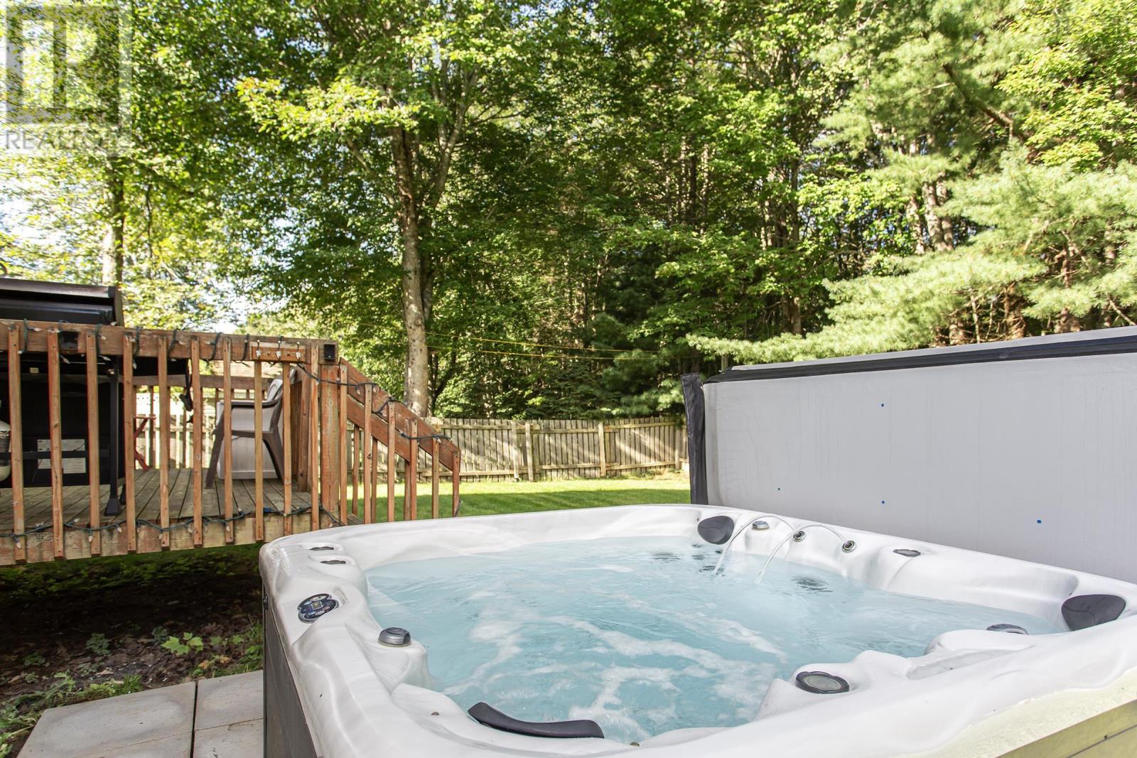27 Pinecrest Drive - 6
