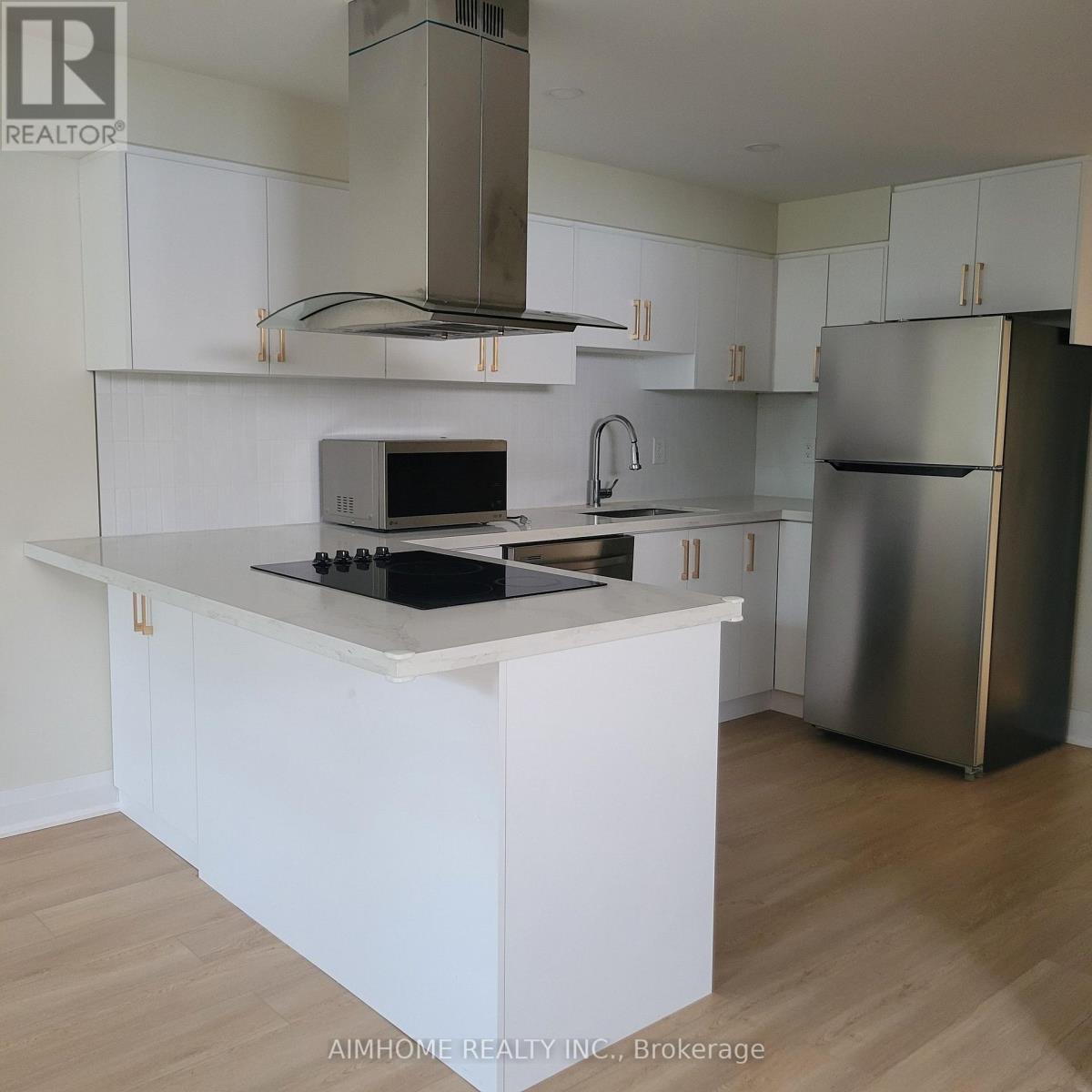 55 Santa Barbara Road, Toronto (Willowdale West), Ontario, M2N2C3, Toronto (Willowdale West), Ontario — photo 5 of 5