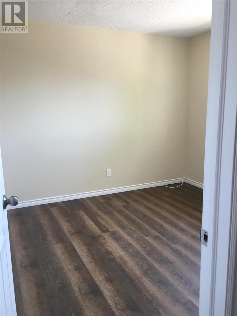 104 Albert ST - Image 24