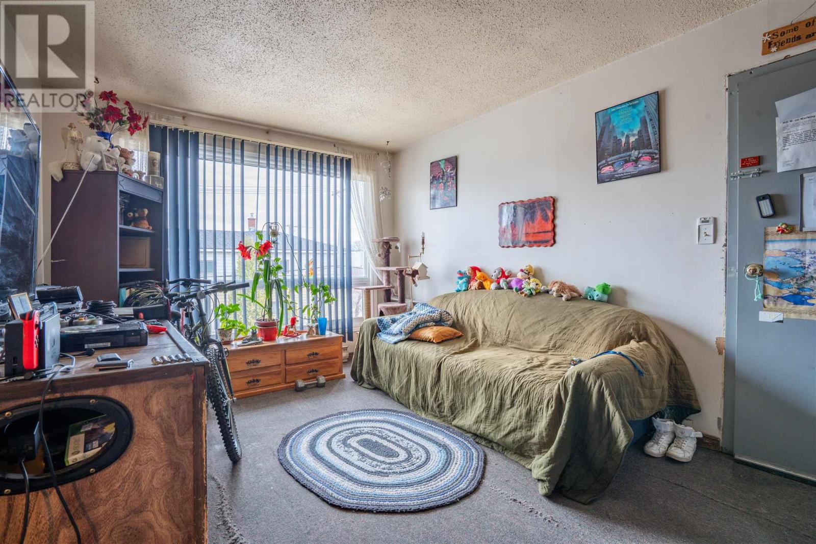 104 Albert ST - Image 32