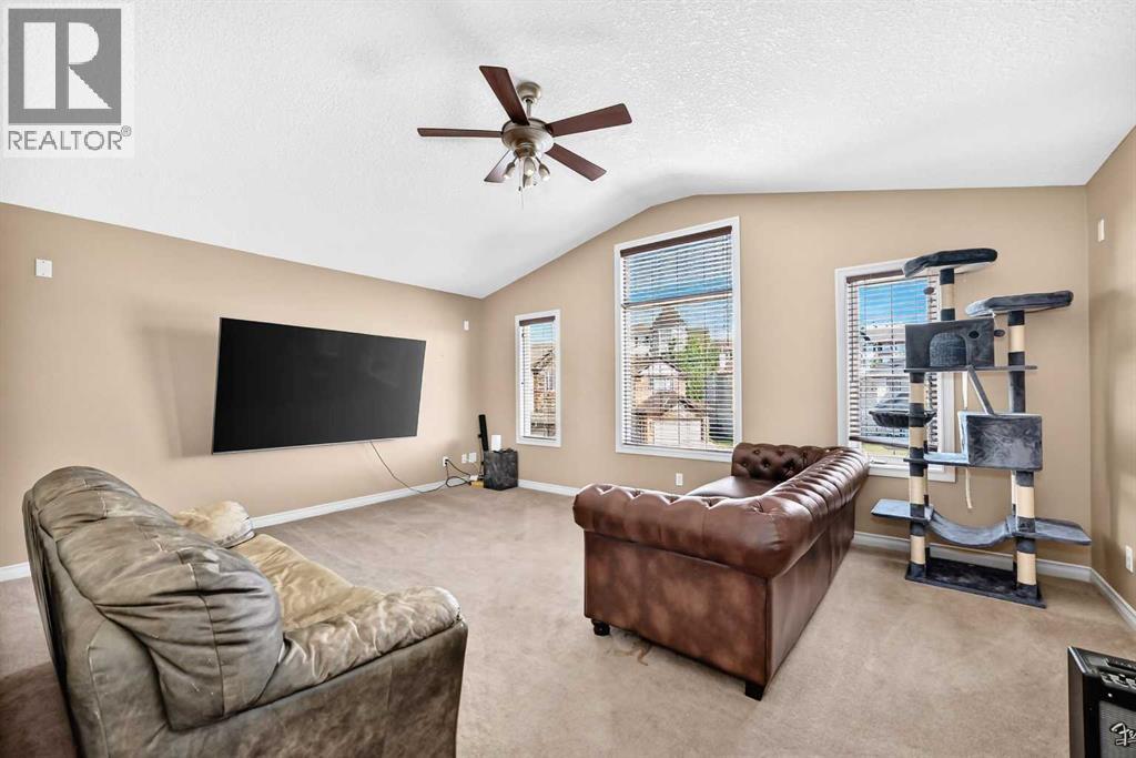 246 Crystal Green Point - 24