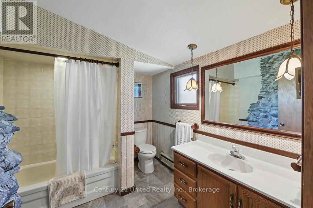 803 SIDNEY DRIVE - 18