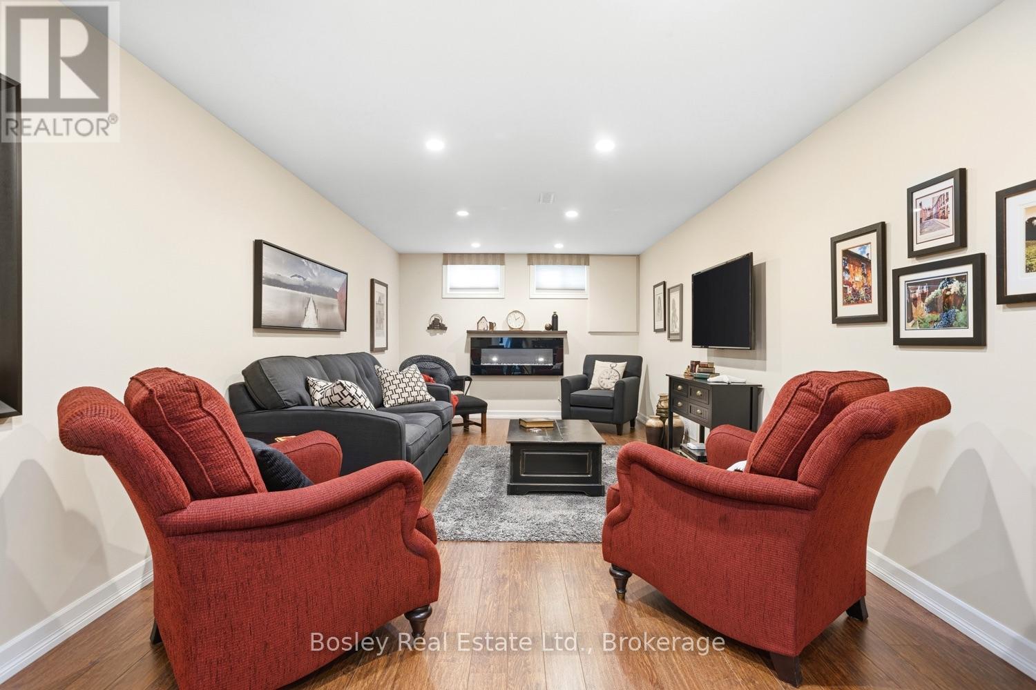 35 TREFUSIS STREET - 28