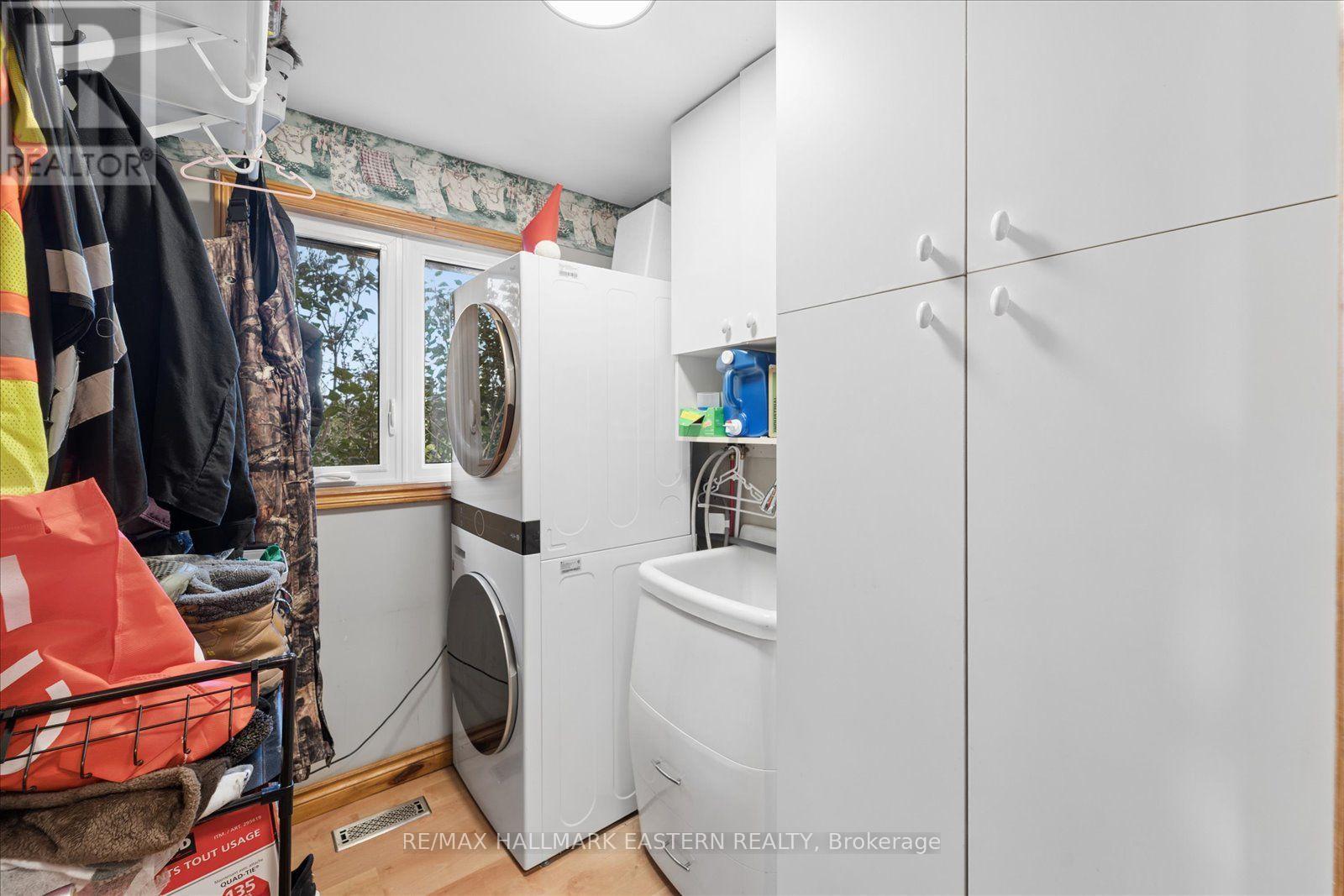 49 GRANDVIEW DRIVE - 20