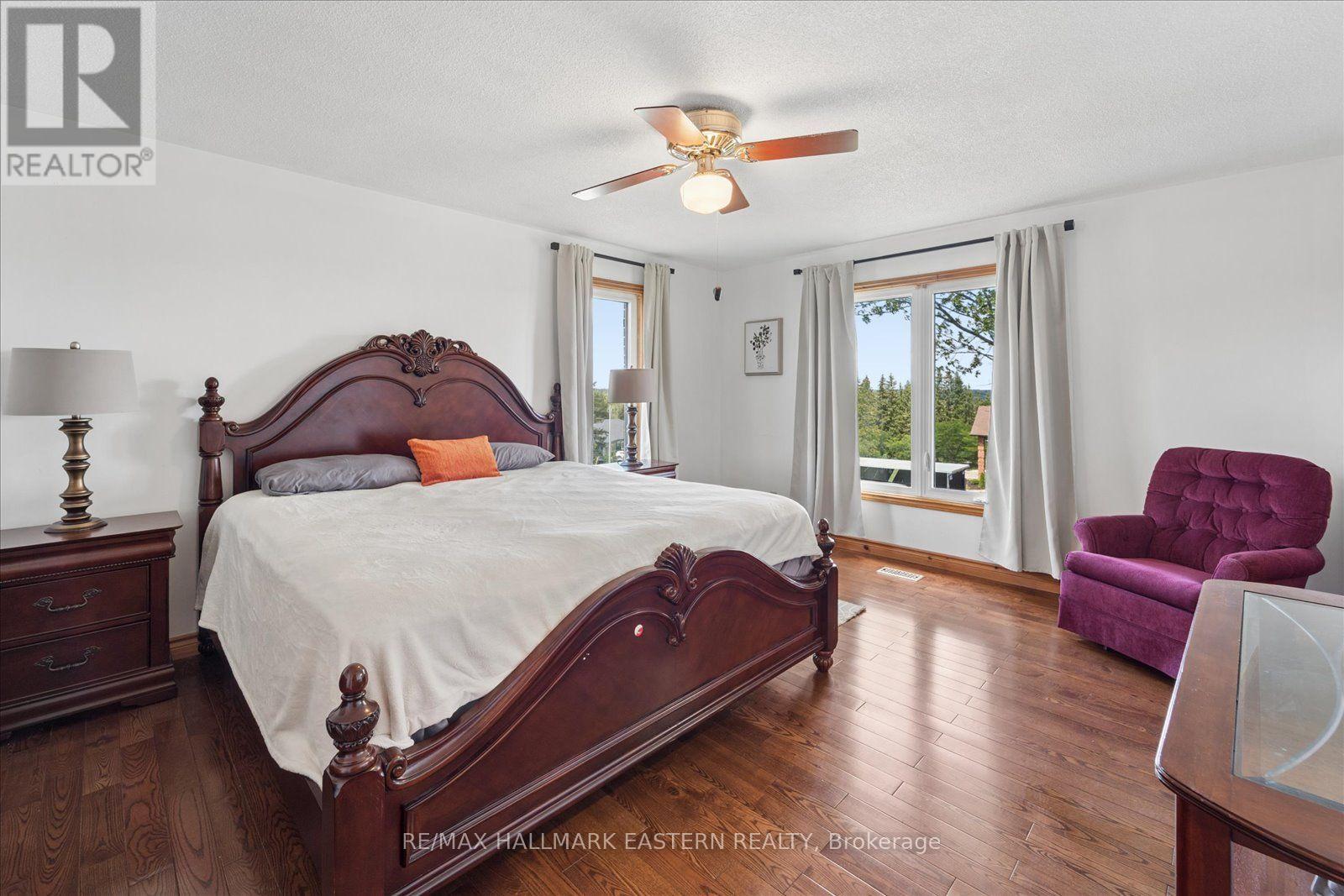 49 GRANDVIEW DRIVE - 22