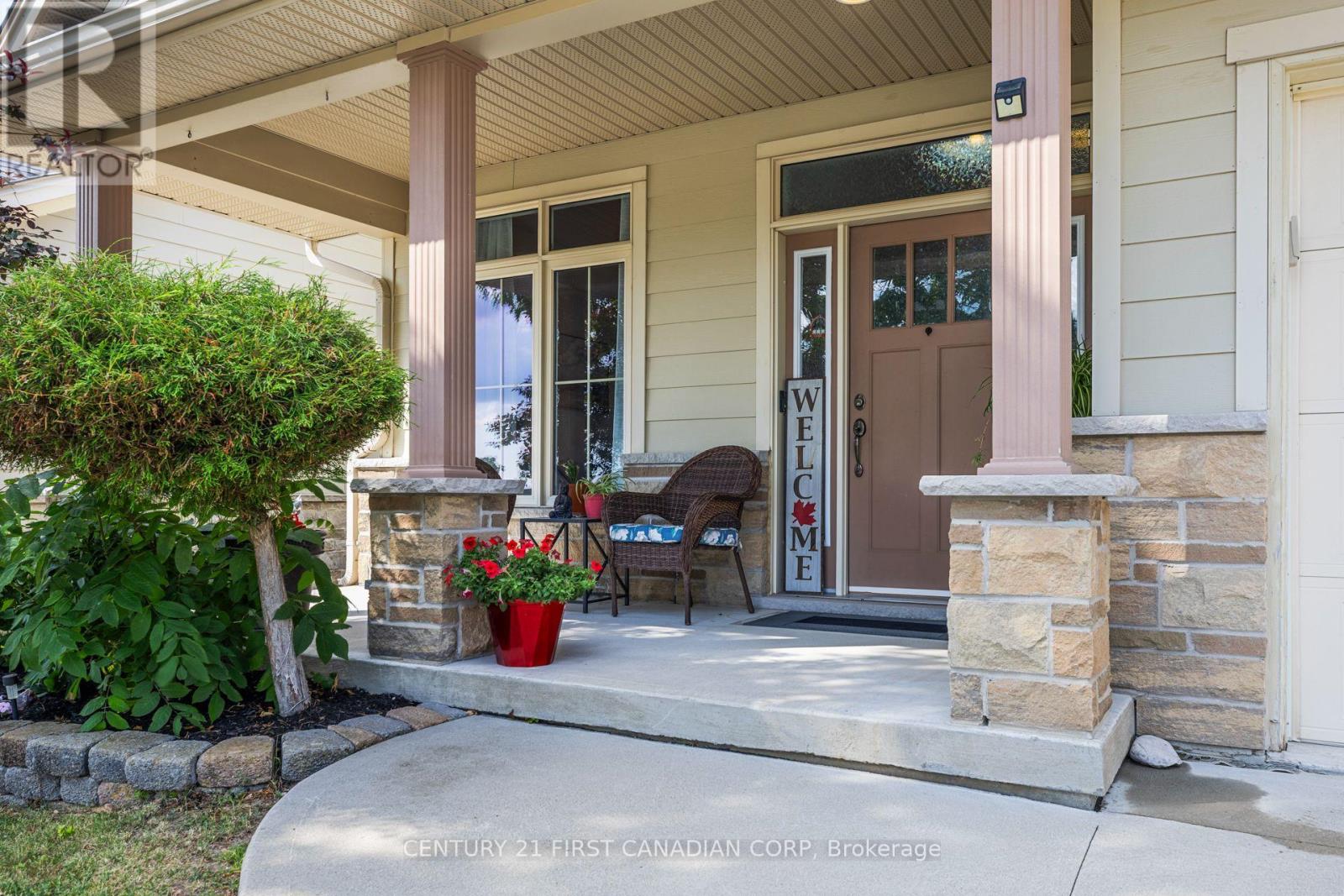 292 WALNUT STREET - 3