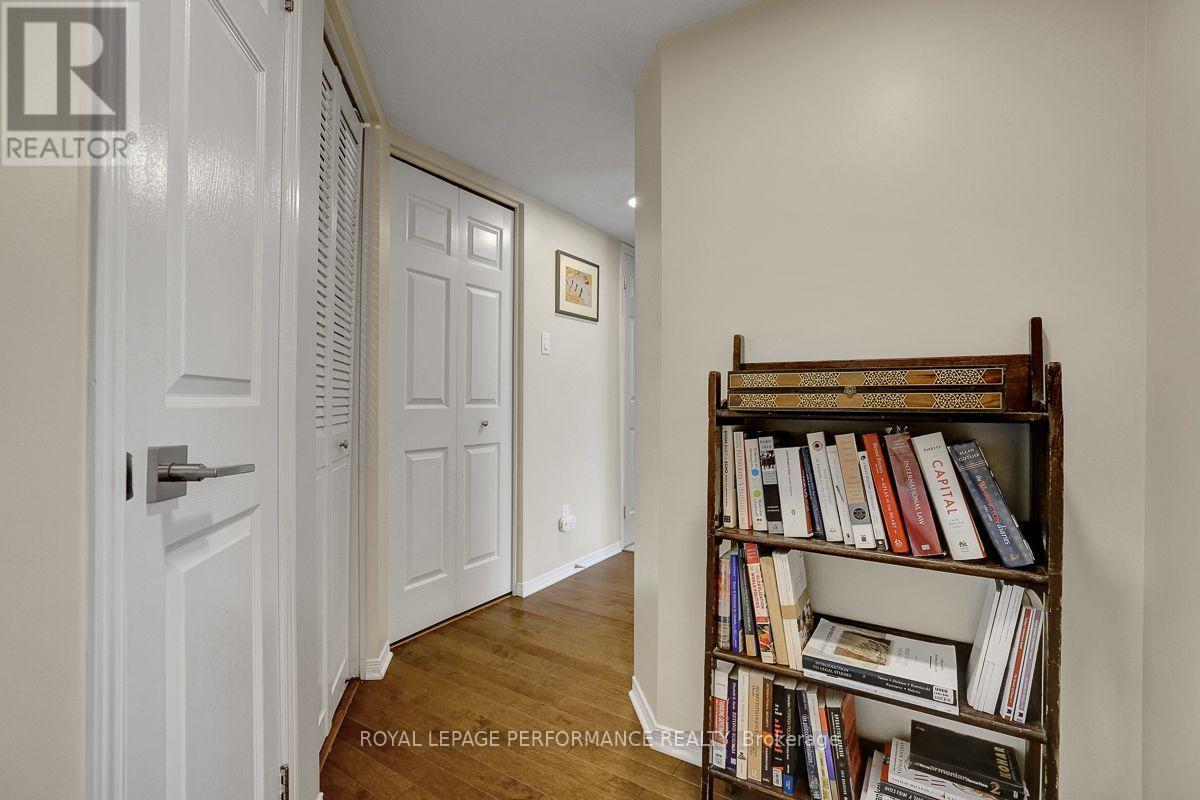 #401D 1 COLUMBUS AVENUE - 27