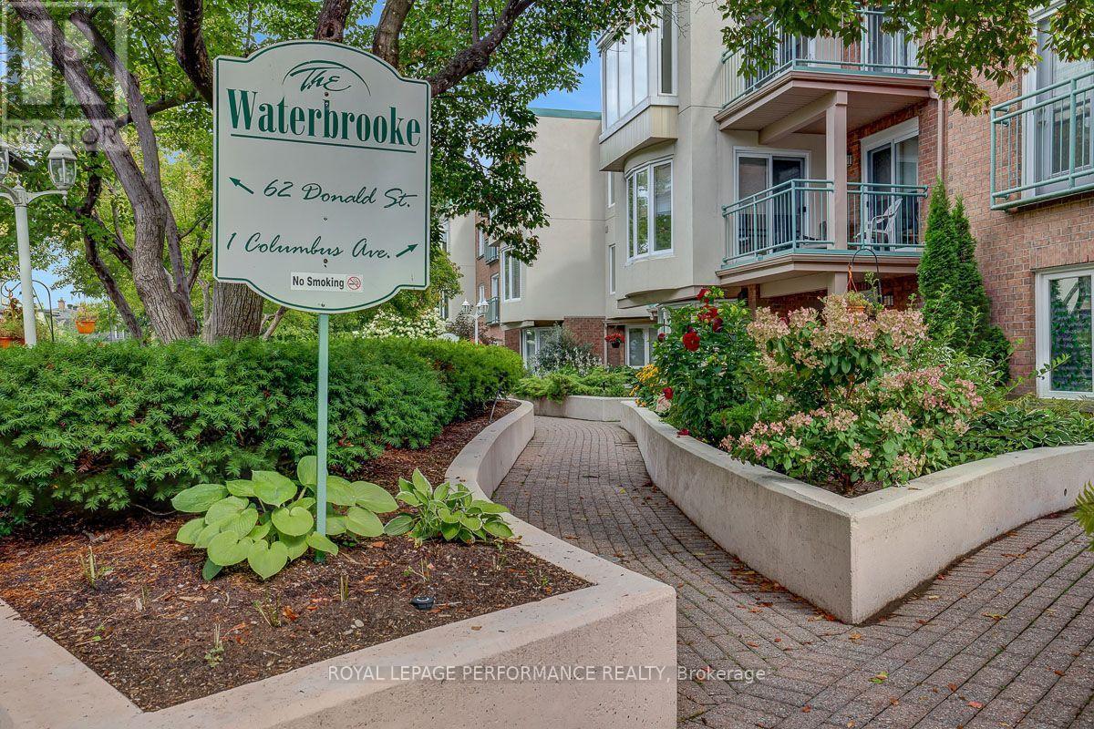 401D - 1 Columbus Avenue