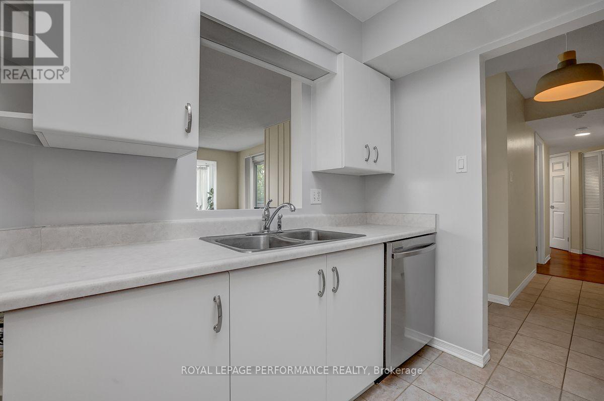 #401D 1 COLUMBUS AVENUE - 9