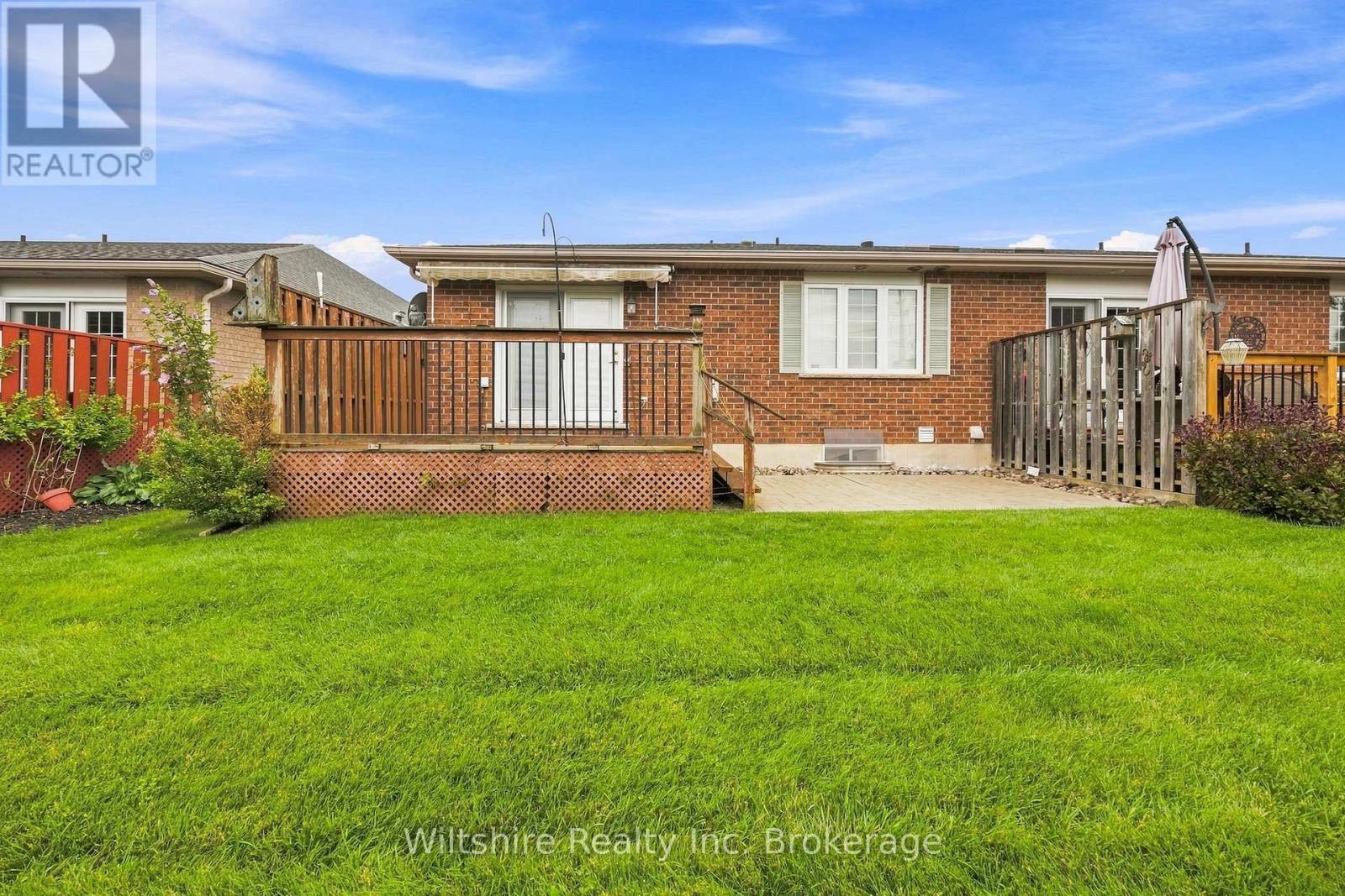 33 FAIRS CRESCENT - 18