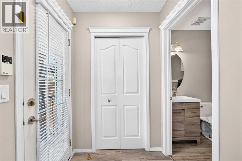 22 Cramond Crescent SE - 18