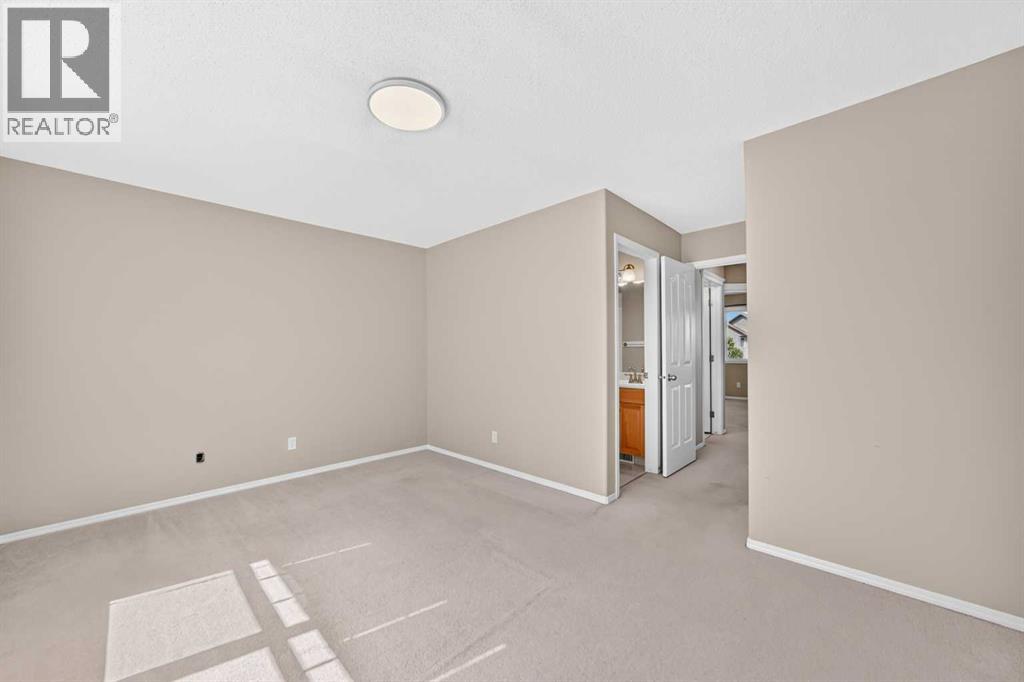 22 Cramond Crescent SE - 22