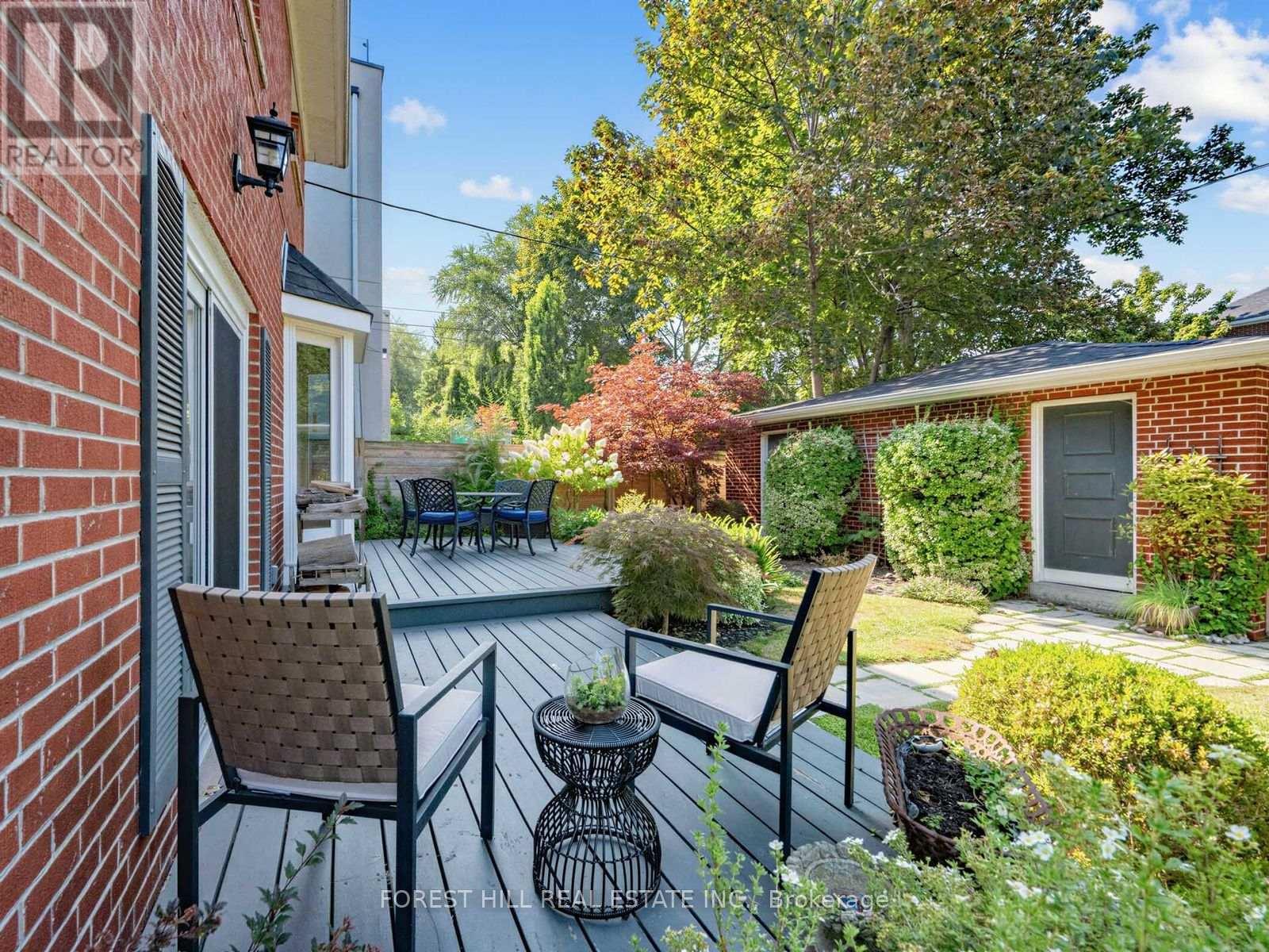 552 ST CLEMENTS AVENUE - 38