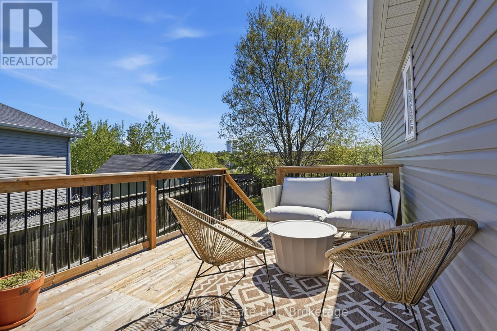 208 LAMONT COURT - Image 29