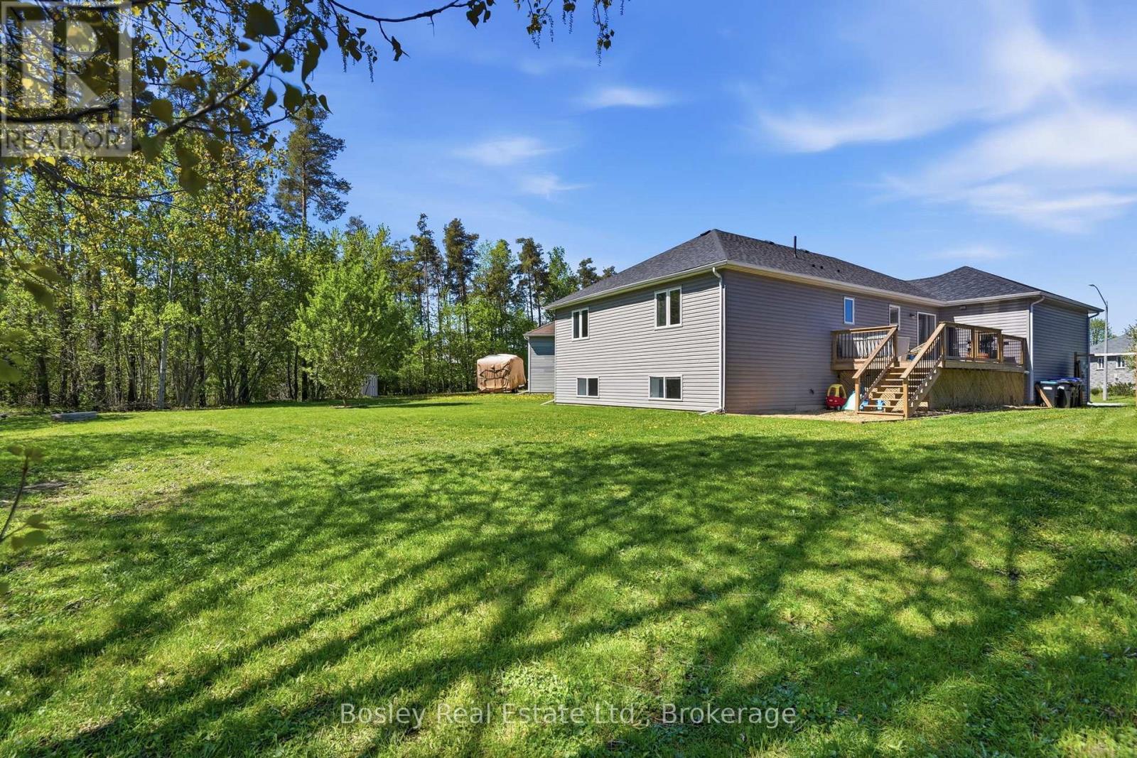 208 LAMONT COURT - Image 33