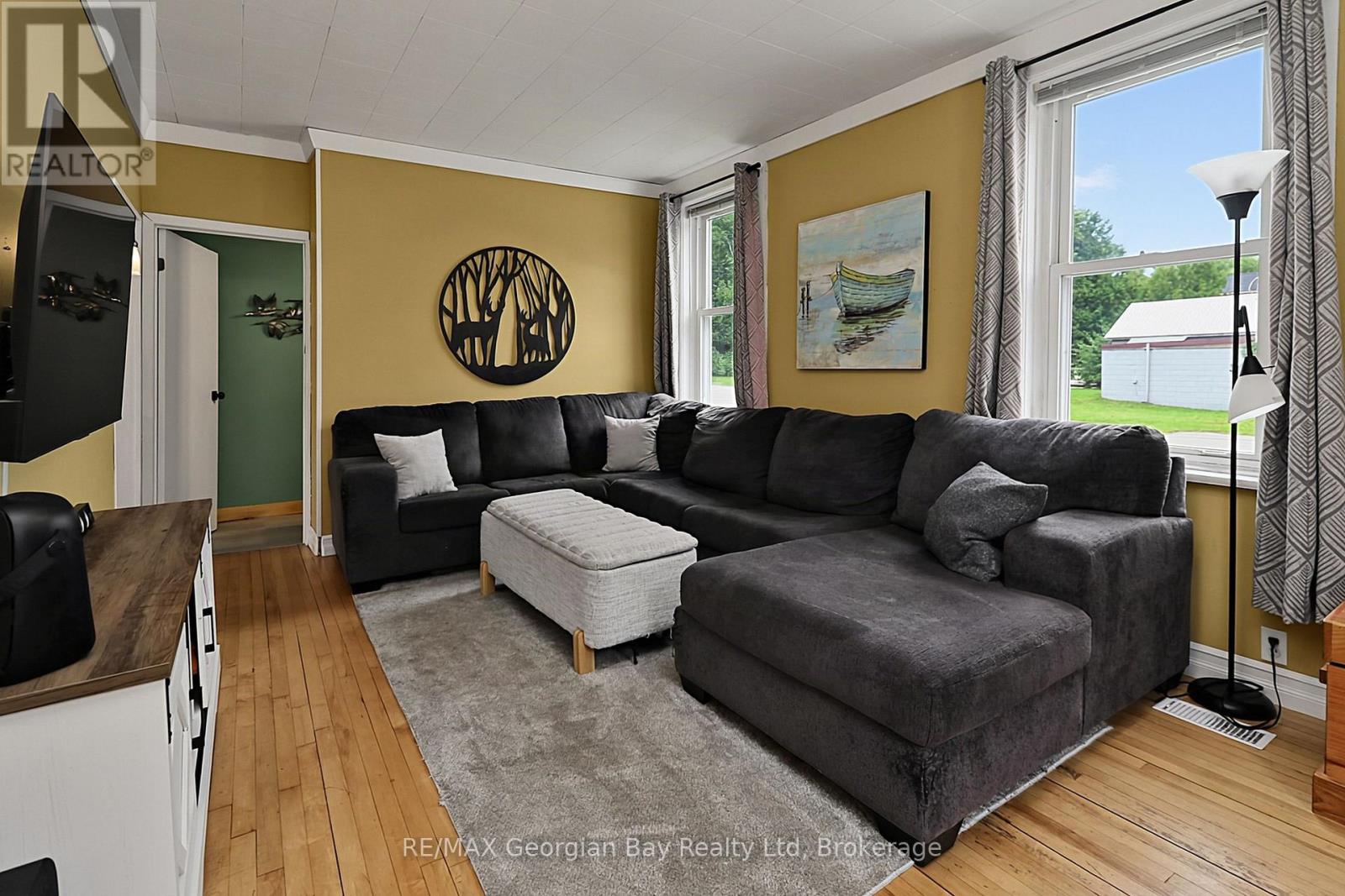 154 ROBERT STREET W - 11