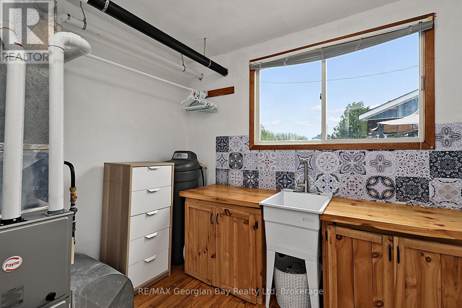 154 ROBERT STREET W - 15