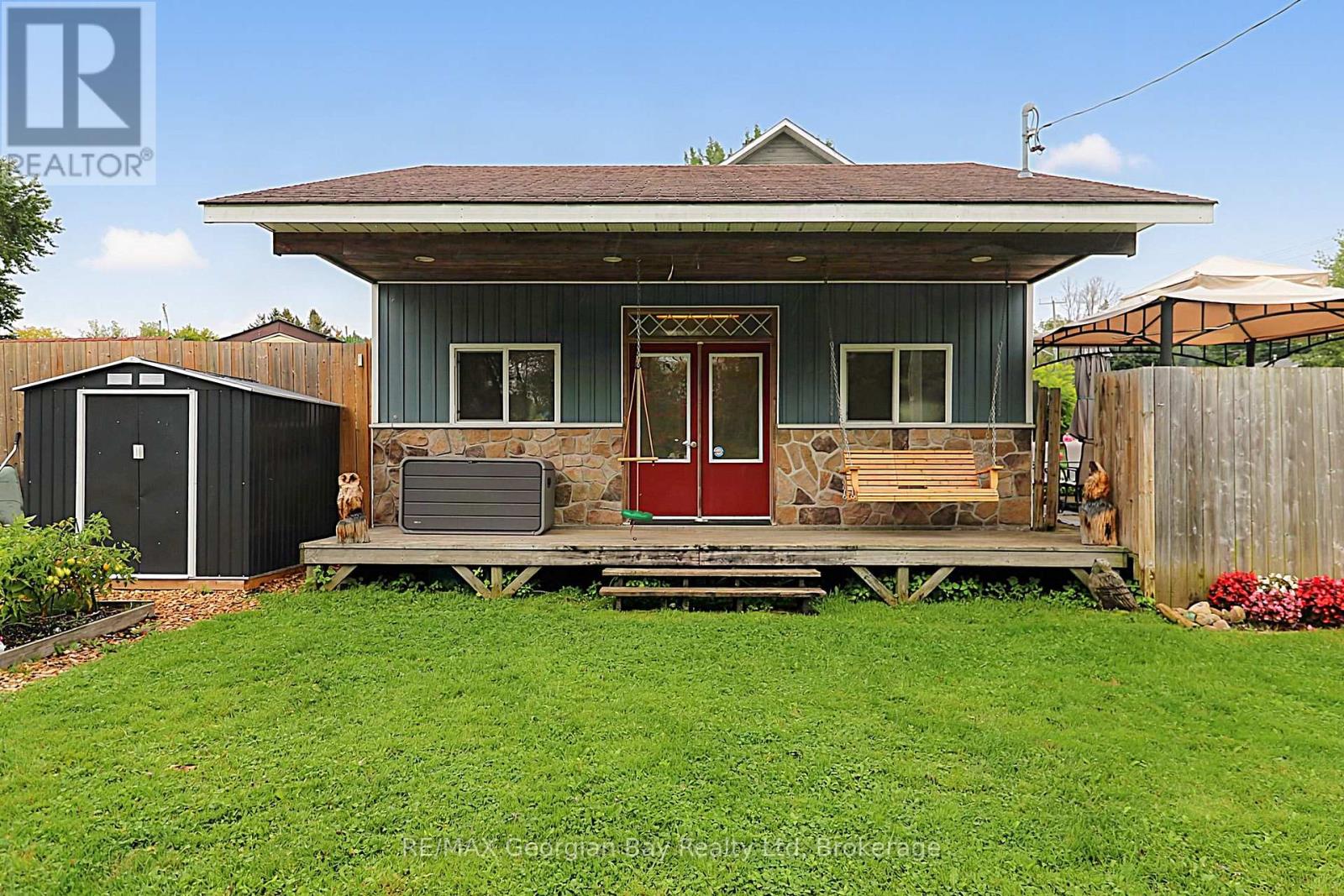 154 ROBERT STREET W - Image 28