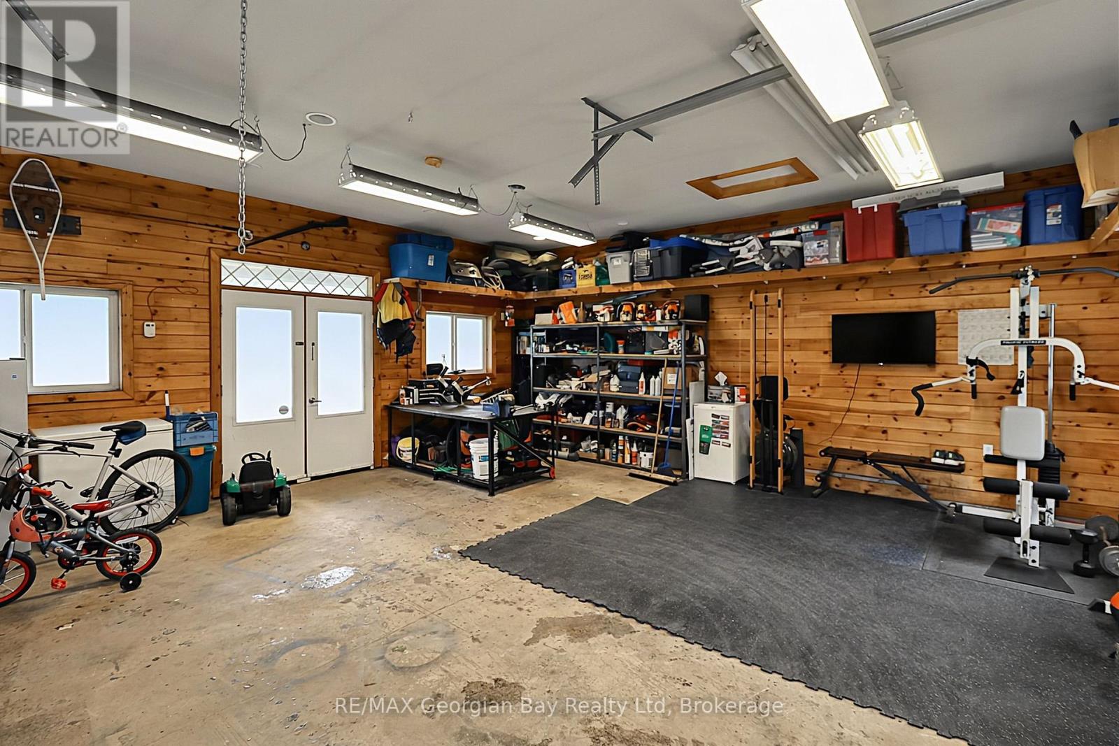 154 ROBERT STREET W - 29