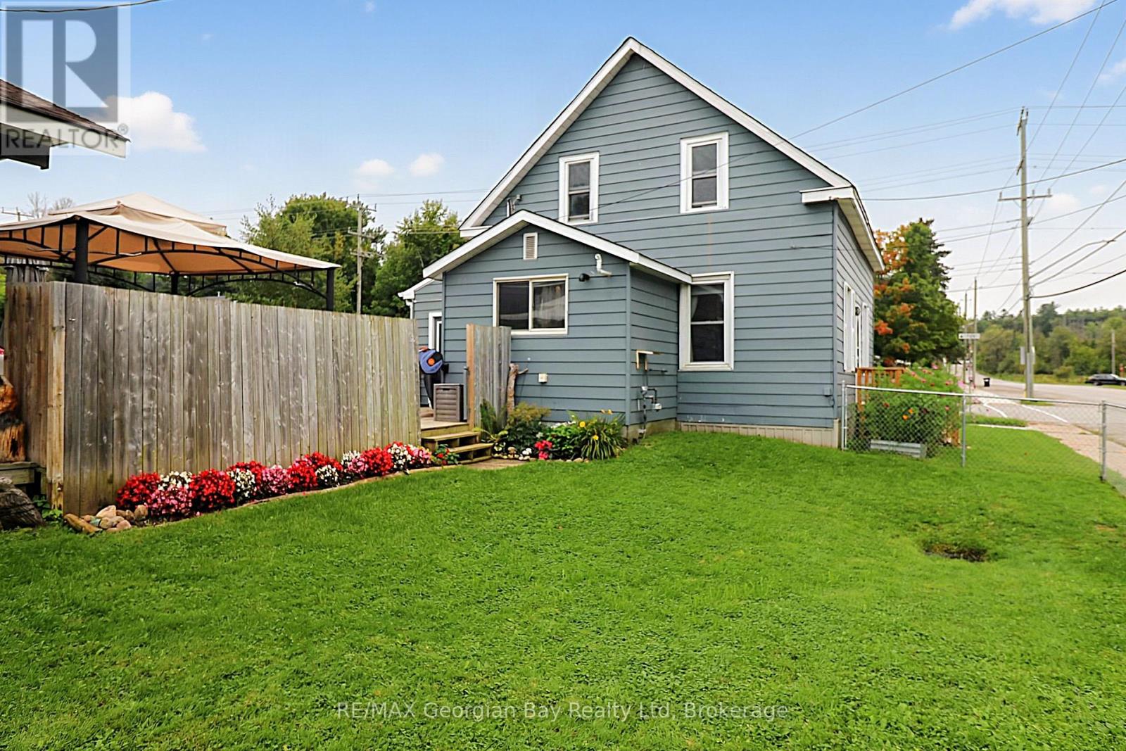 154 ROBERT STREET W - 33