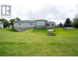 Primary Bedroom - 830 Concession 2 Road, Saugeen Shores, ON N0H2C5 Photo 8