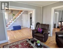Family room - 166 North Foord Street, Stellarton, NS B0K1S0 Photo 9
