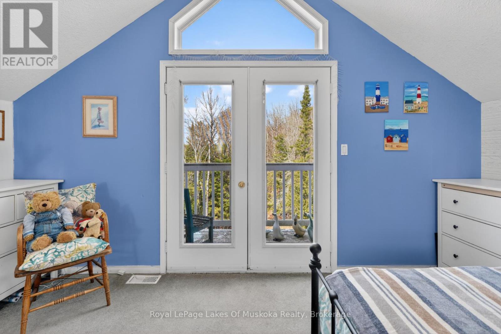 1616 SKYLINE DRIVE - 18