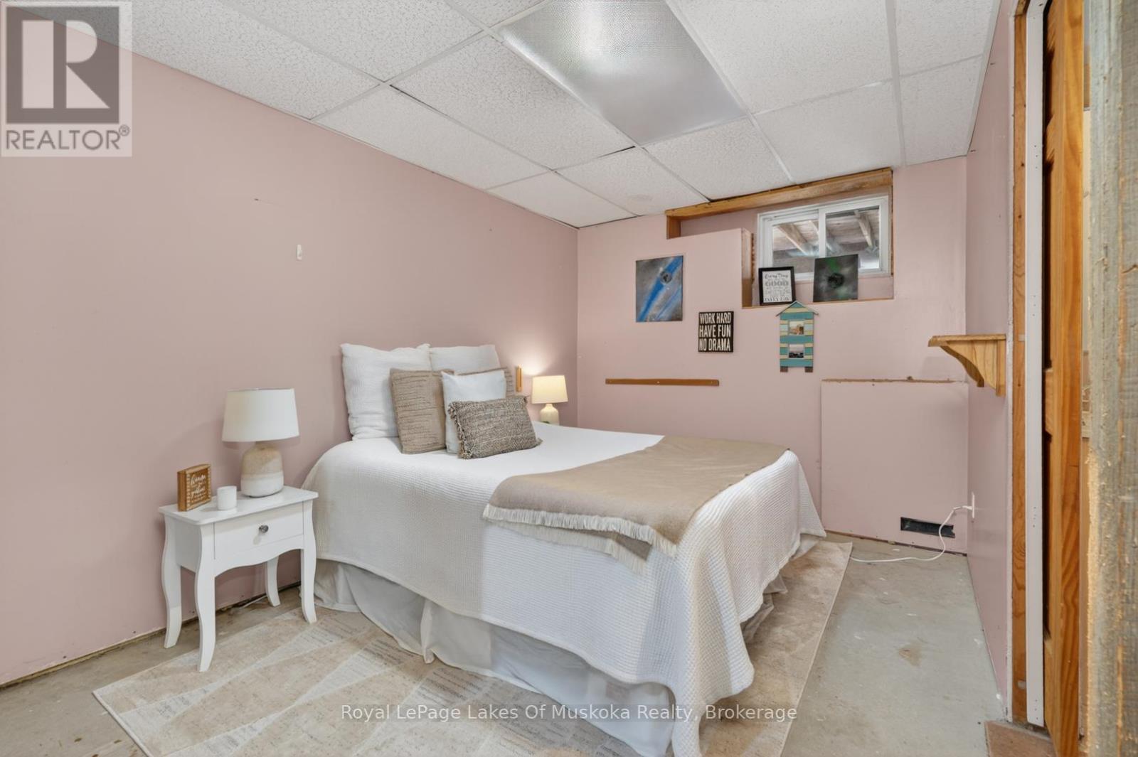 1616 SKYLINE DRIVE - Image 24
