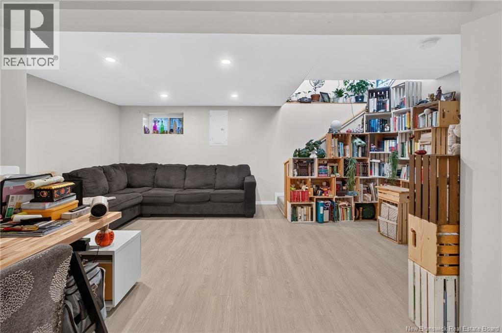 129 Gaskin - Image 24