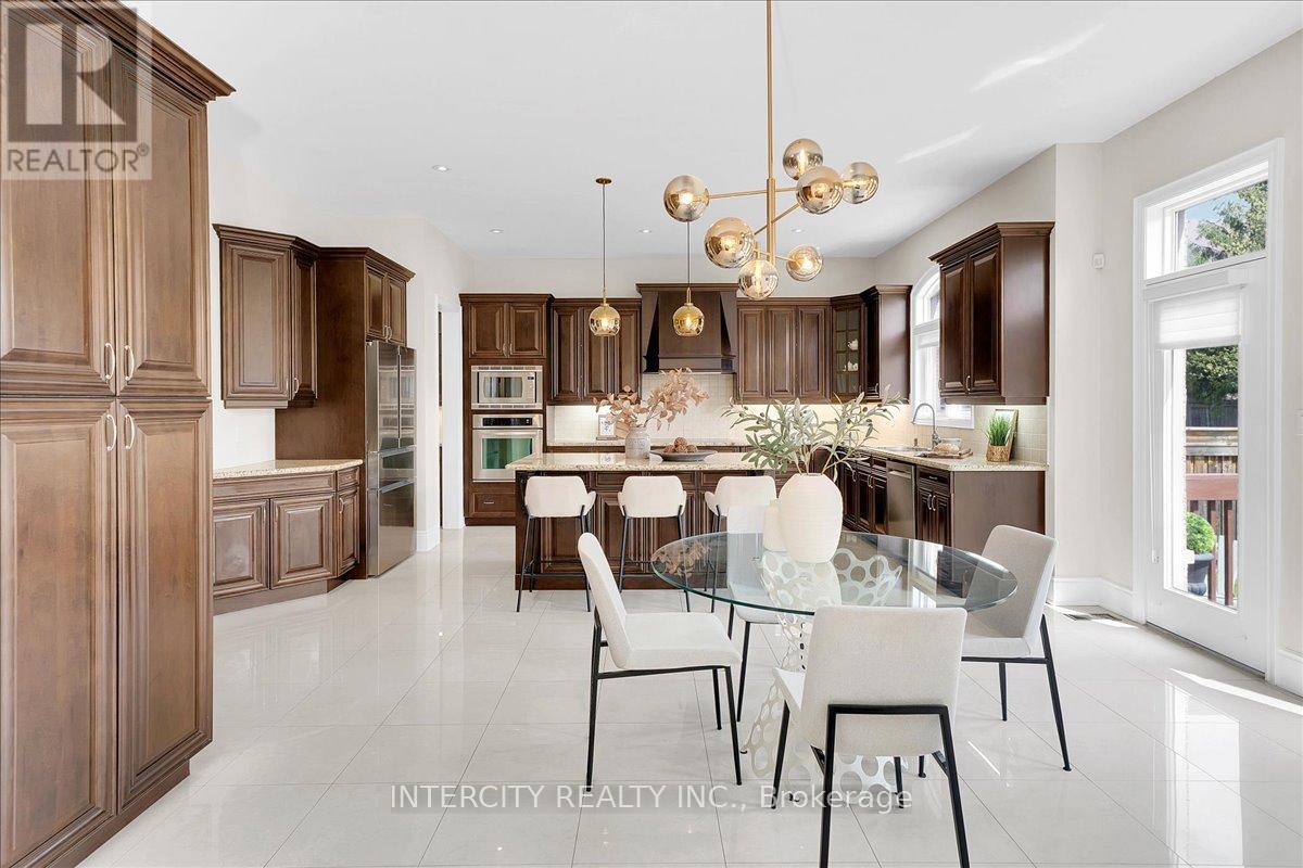 233 CARISBROOKE CIRCLE - Image 18