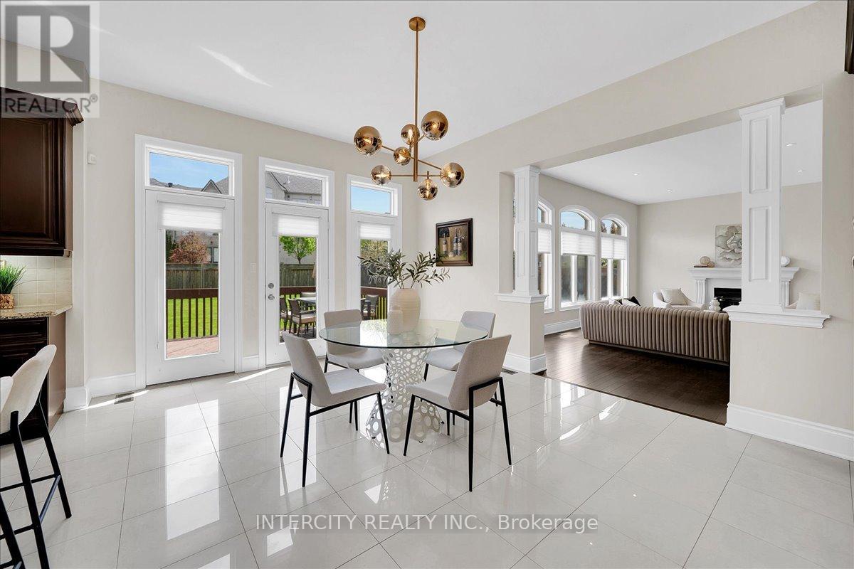 233 CARISBROOKE CIRCLE - Image 19