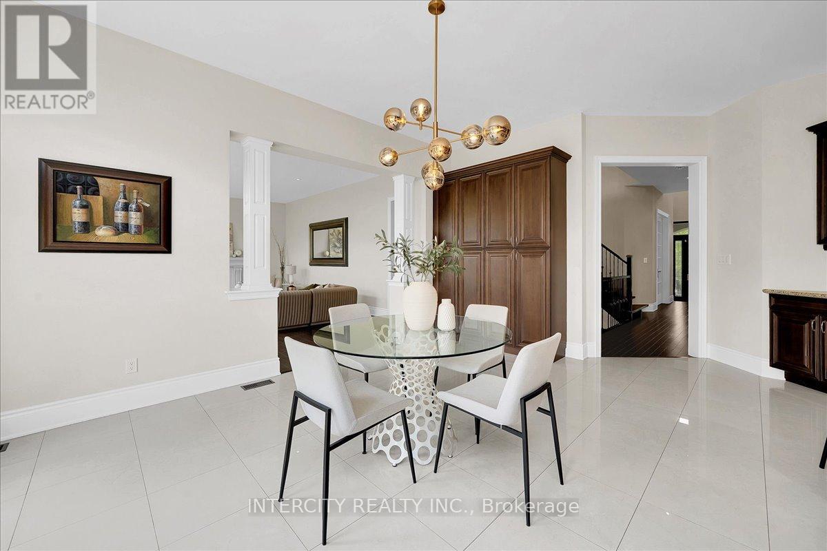 233 CARISBROOKE CIRCLE - Image 20