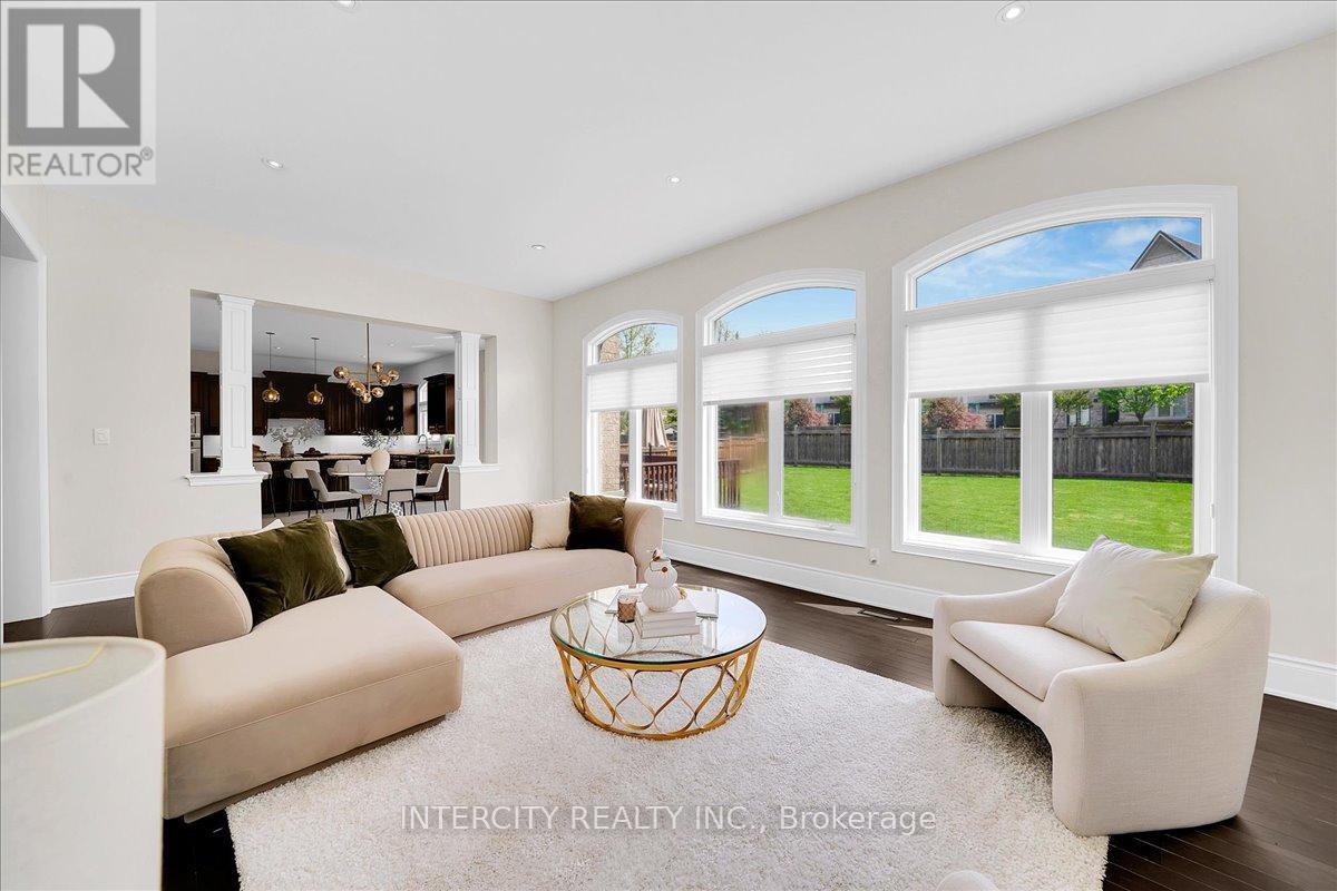 233 CARISBROOKE CIRCLE - Image 23