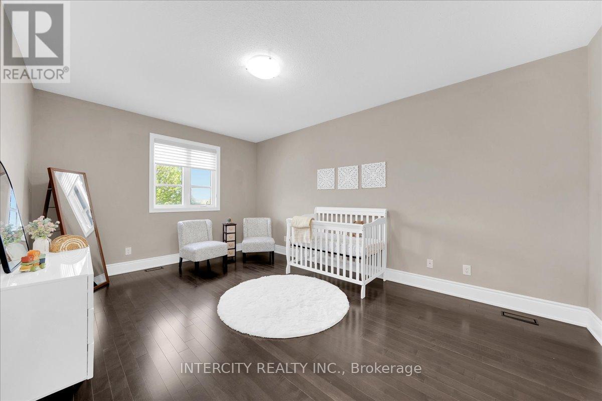 233 CARISBROOKE CIRCLE - Image 34