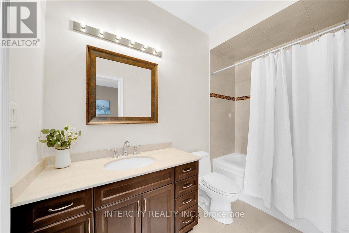 233 CARISBROOKE CIRCLE - Image 38