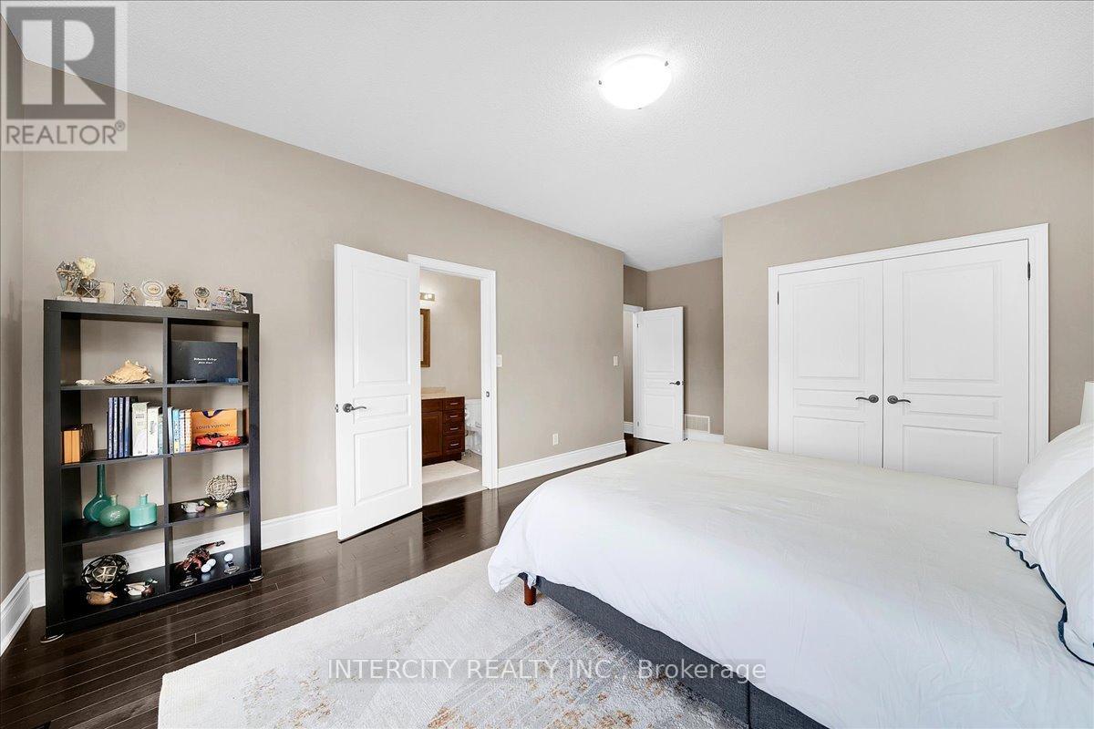 233 CARISBROOKE CIRCLE - Image 39