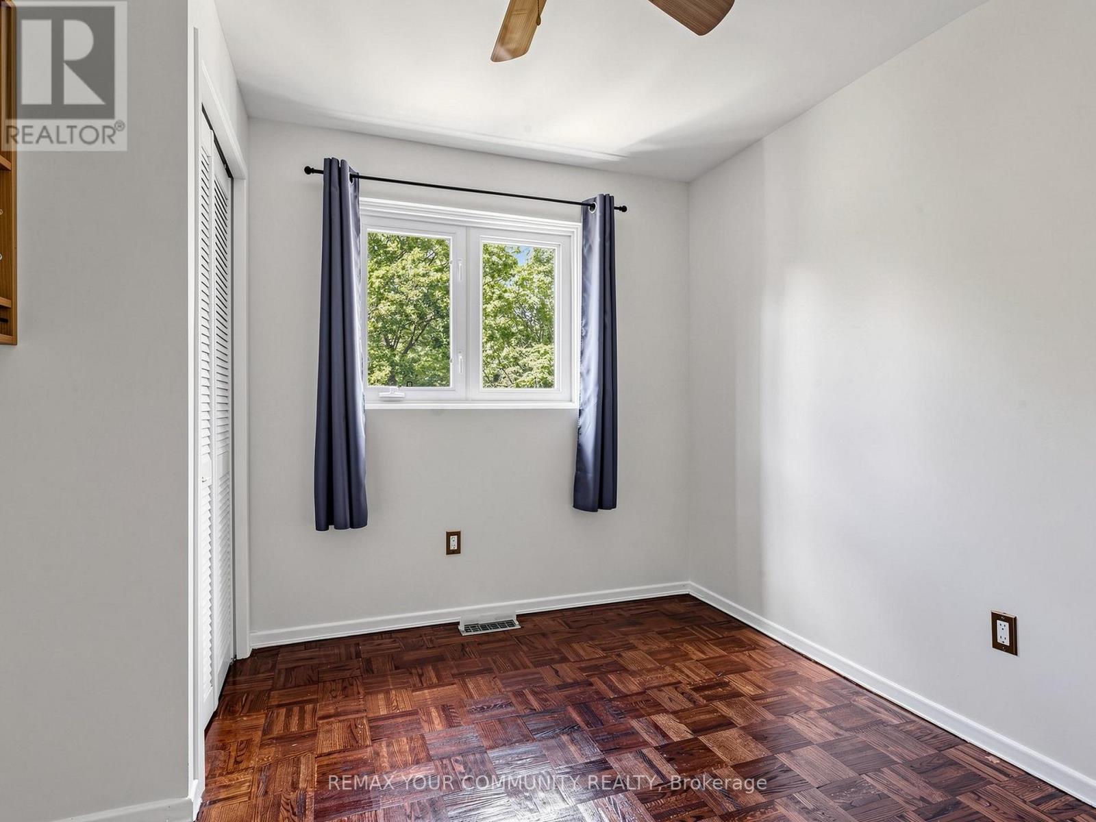 75 ST. ANDREWS COURT - 25