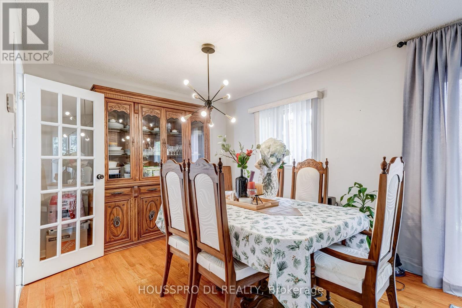 #145 10 BOWMAN WAY - Image 15