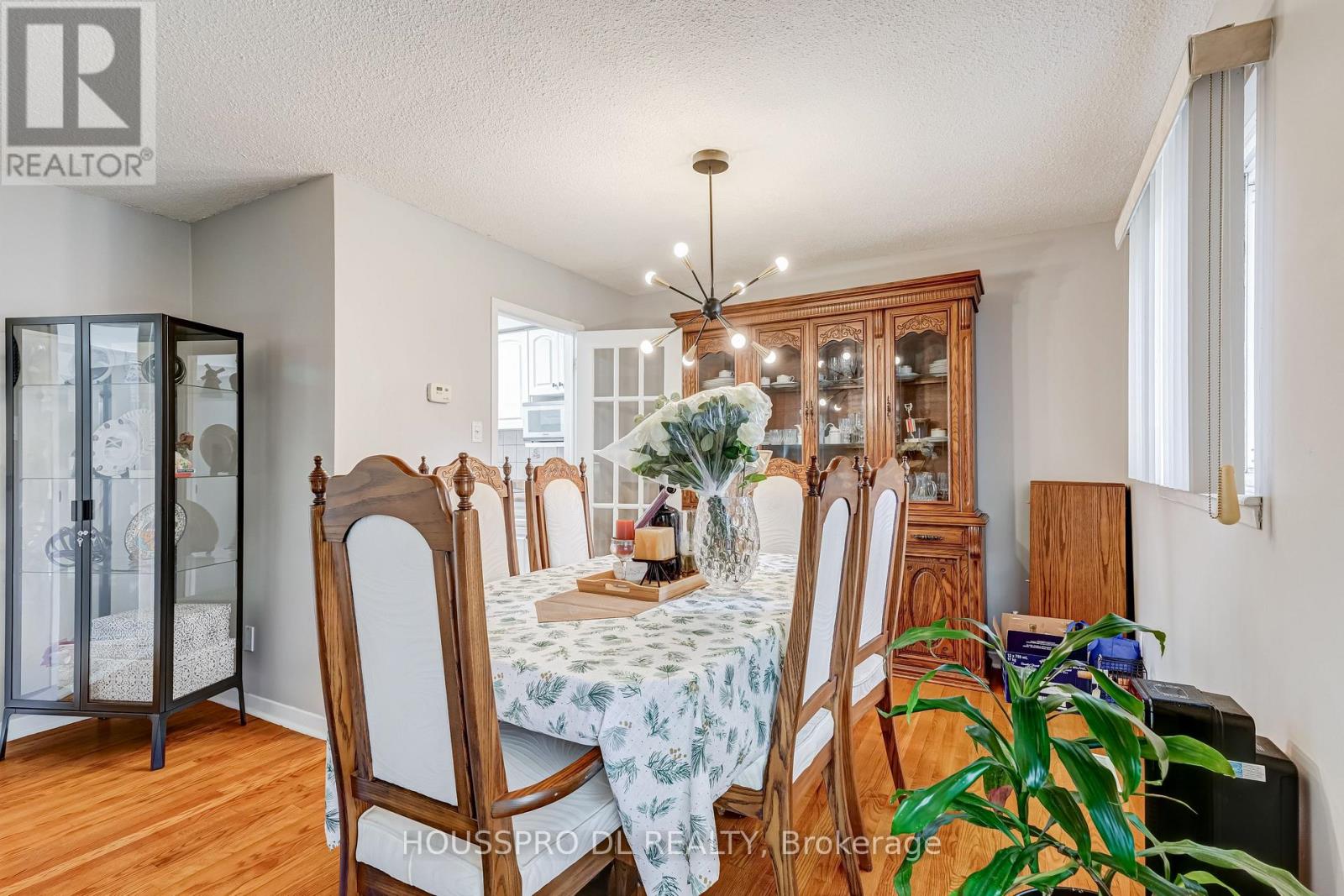 #145 10 BOWMAN WAY - Image 16