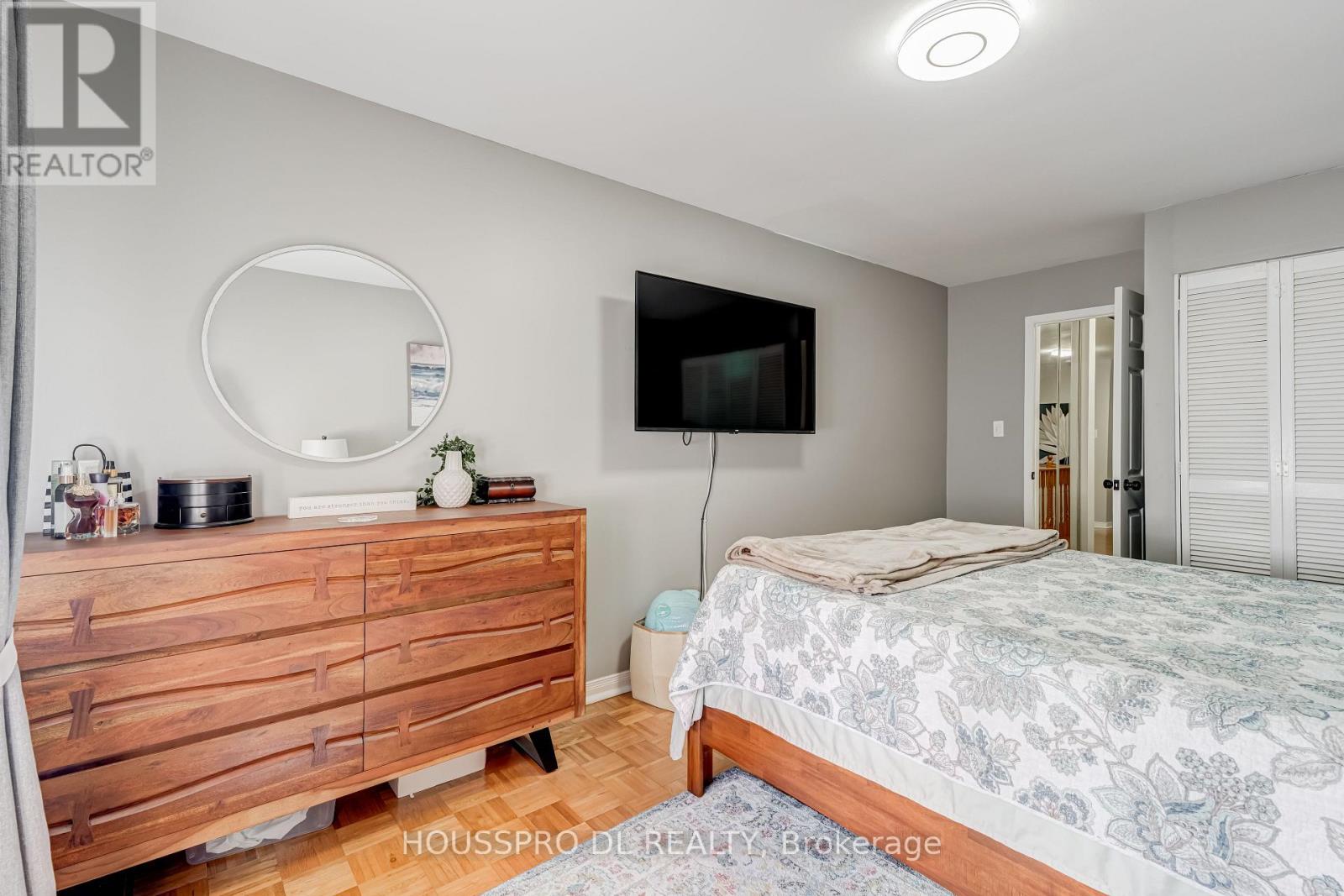 #145 10 BOWMAN WAY - Image 22