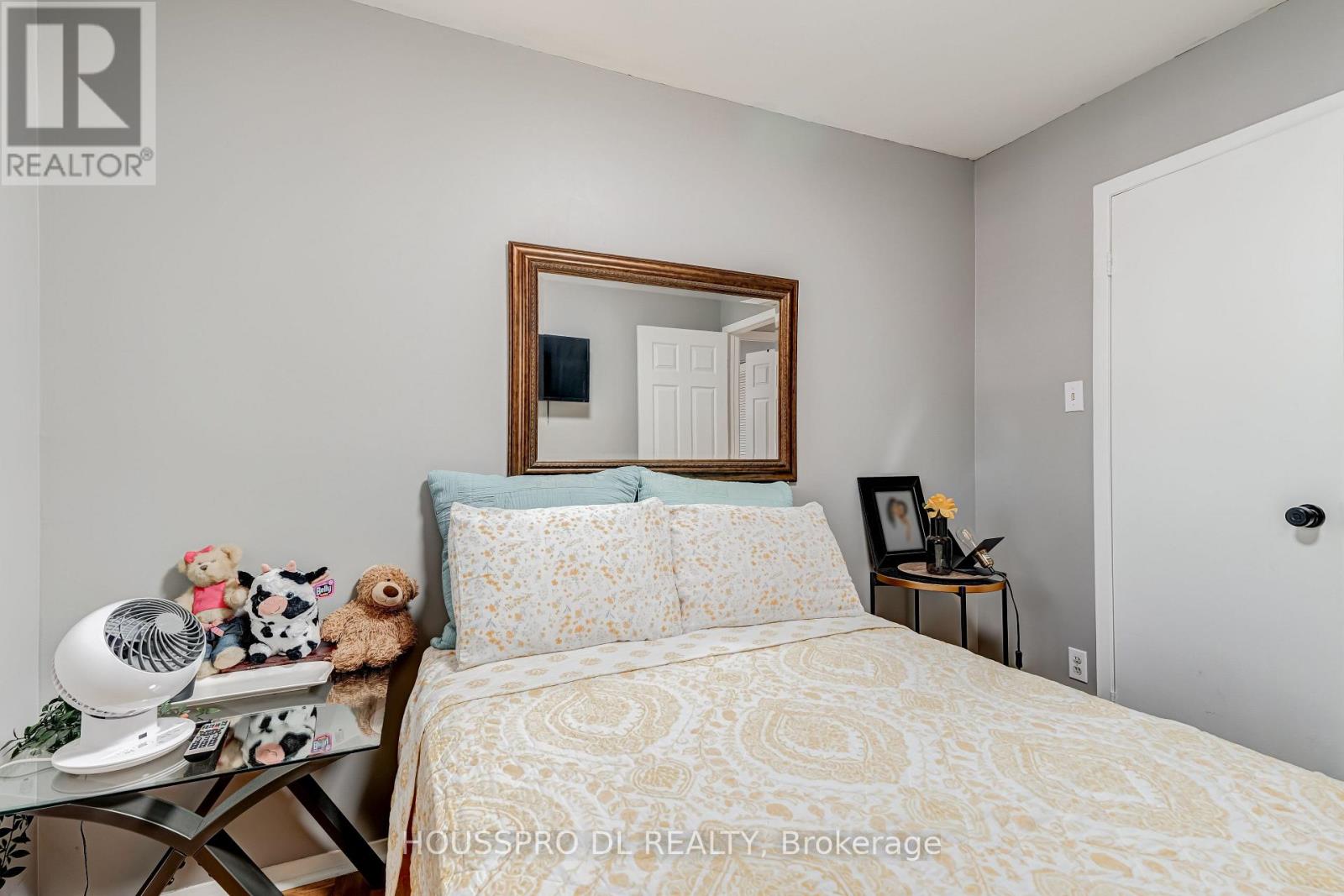 #145 10 BOWMAN WAY - Image 29