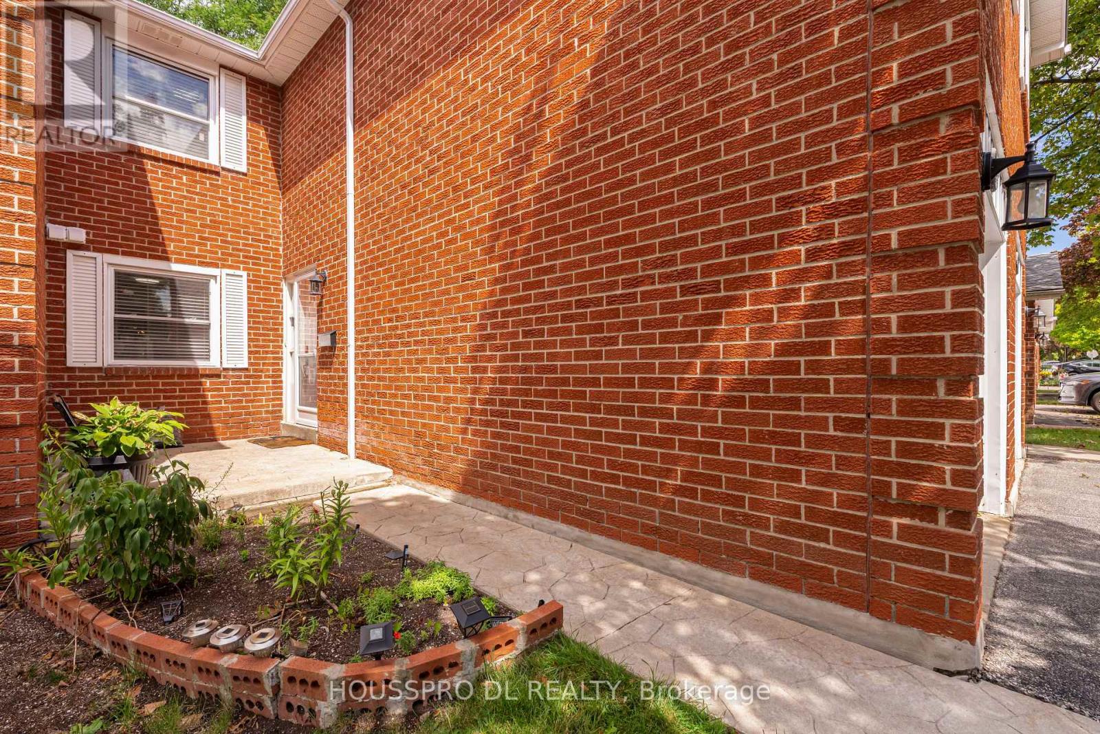 #145 10 BOWMAN WAY - Image 4