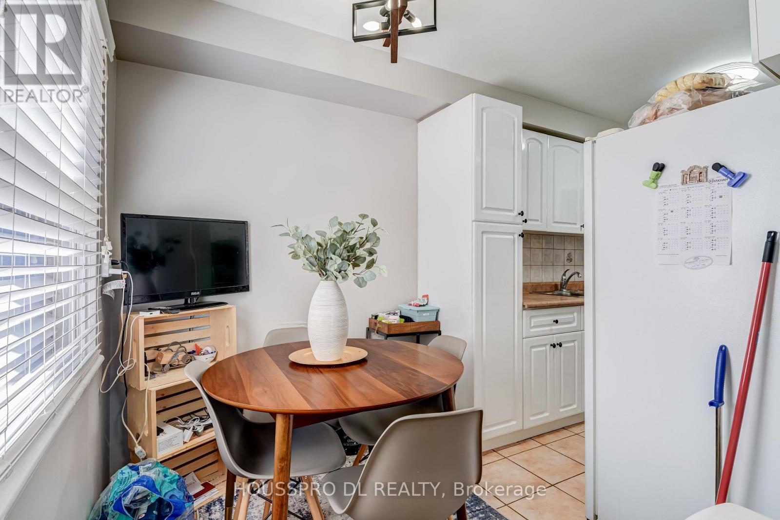 #145 10 BOWMAN WAY - Image 8