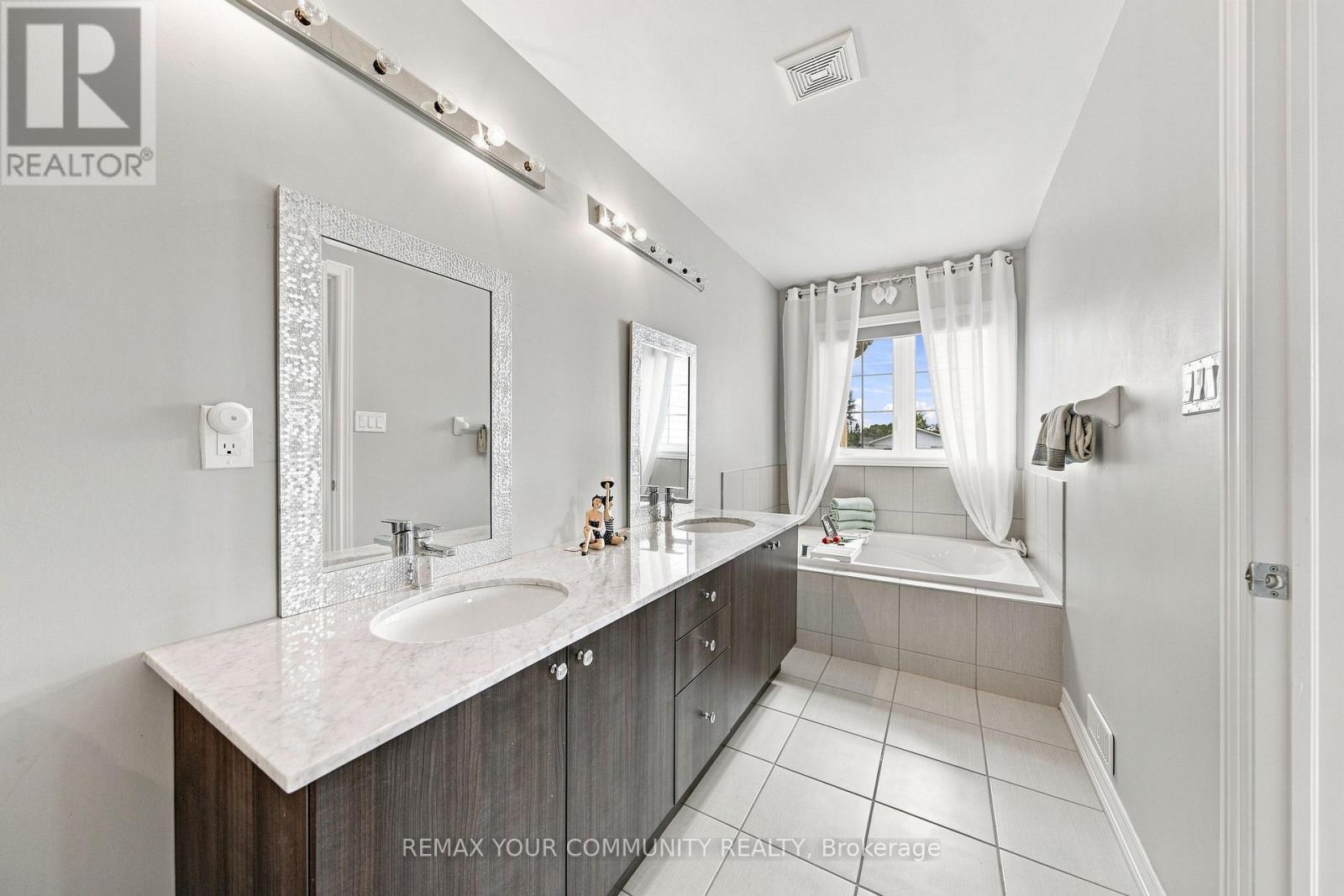 4 GREENWOOD DRIVE - Image 22