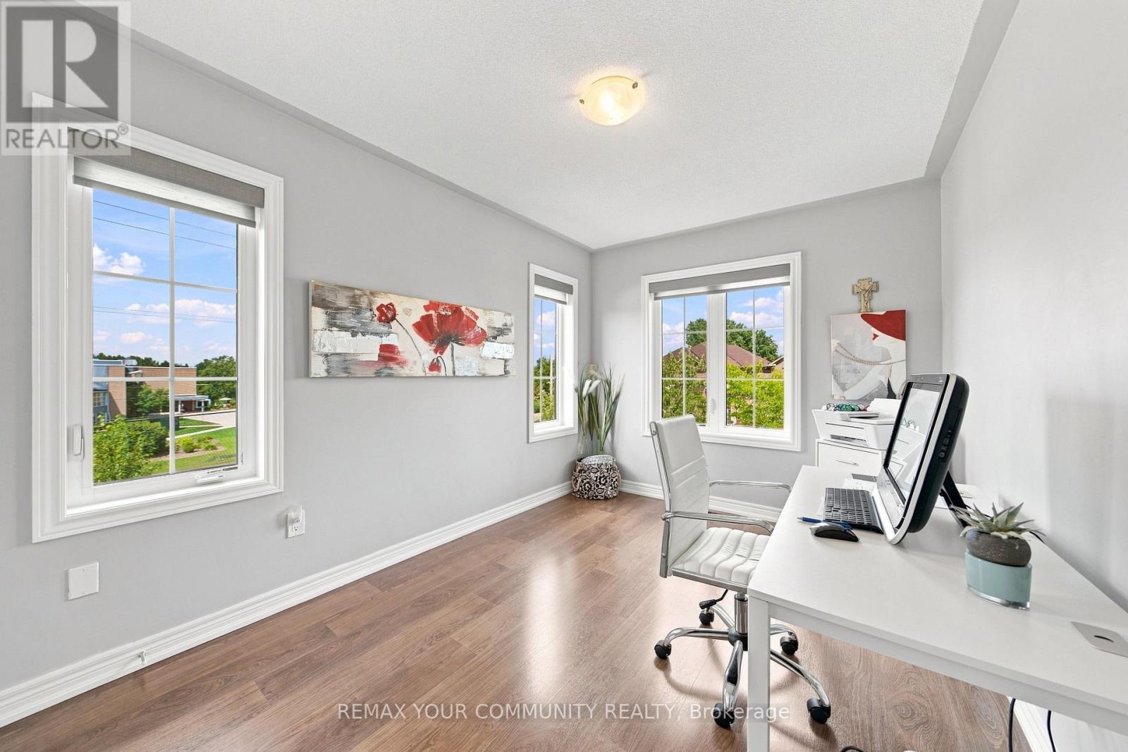 4 GREENWOOD DRIVE - Image 28