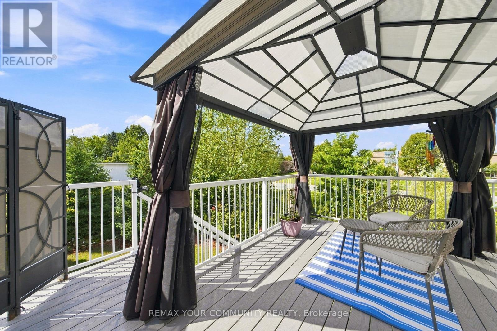 4 GREENWOOD DRIVE - Image 32