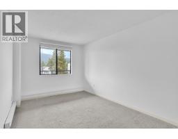 303 150 E 15th Street, North Vancouver, BC V7L4N9 Photo 9