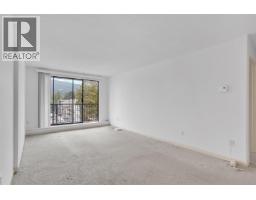 303 150 E 15th Street, North Vancouver, BC V7L4N9 Photo 6