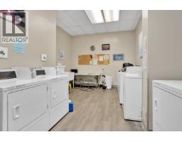 303 150 E 15th Street, North Vancouver, BC V7L4N9 Photo 16