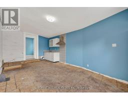 Primary Bedroom - 89 Toronto Street, Barrie, ON L4N1V1 Photo 10